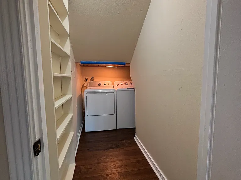 225 Holly Hill Cir #E118 — Photo 11