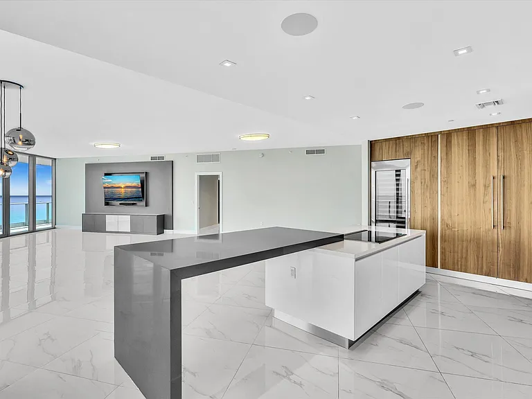 701 N Fort Lauderdale Beach Blvd #802 — Photo 19