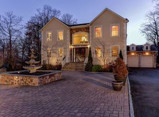 24 Murray St, West Orange, NJ 07052