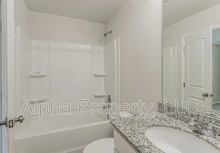 304 Long Grove Ln — Photo 7