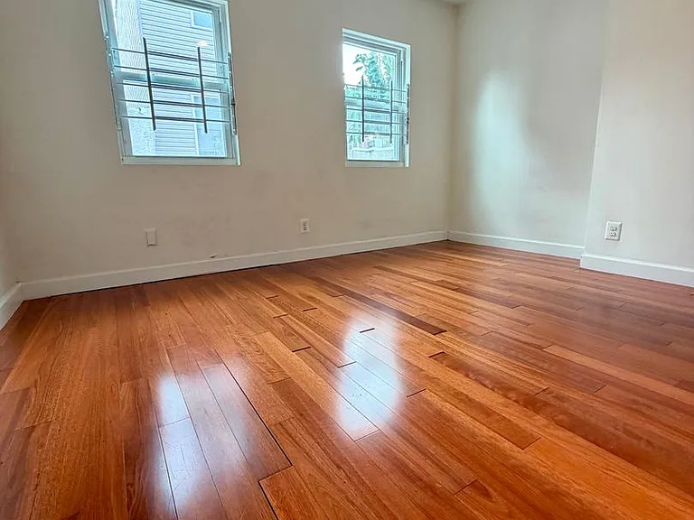 2120 Wharton St — Photo 13