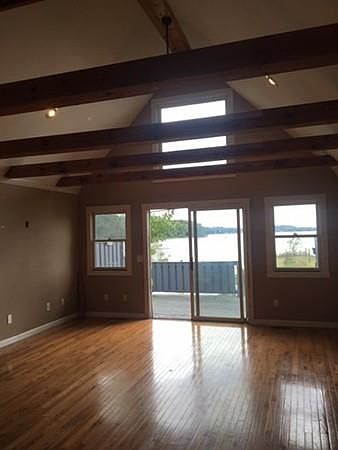 2nd image of 17 Lakeshore Rd