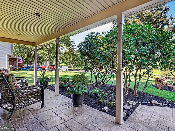 5th image of 367 Holly Rd