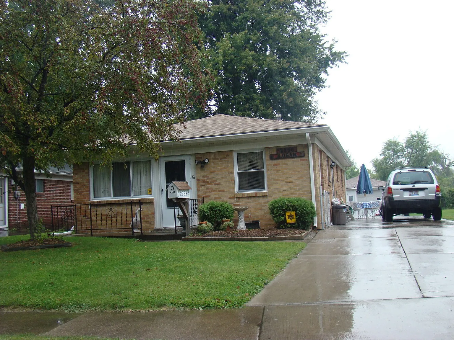 2366 Air Line Ave photo 1