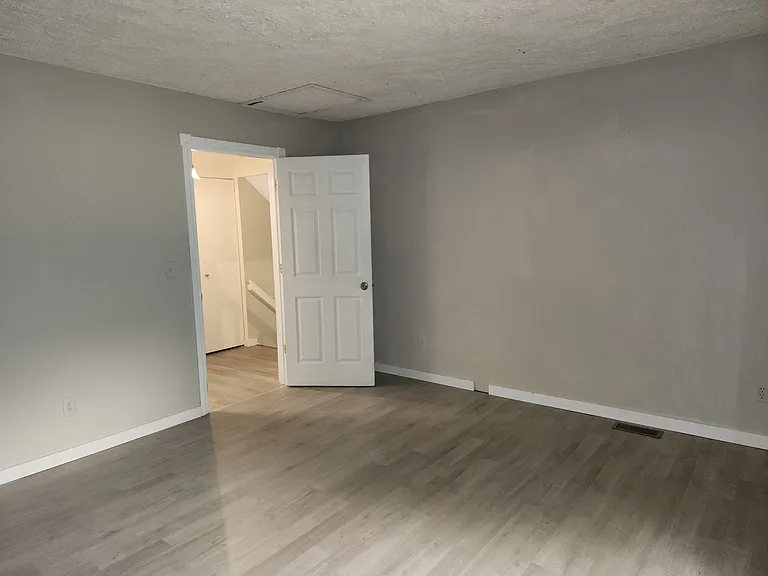 4416 Eagle Crest Dr — Photo 9