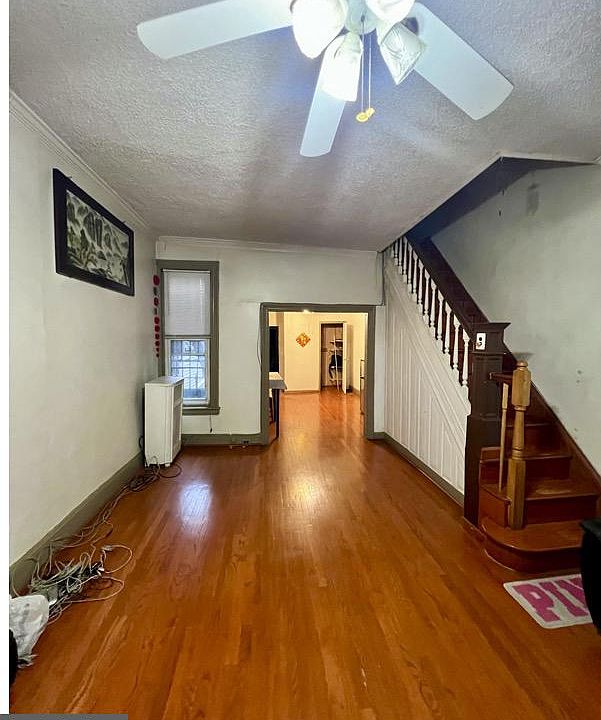 2nd image of 1930 E Lehigh Ave