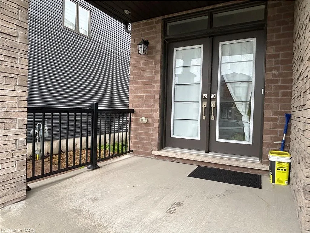 Building Photo - 151 Eva Dr