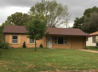 1315 N 7th St, Arkansas City, KS 67005