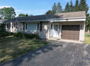 50 Barcrest Dr, Rochester, NY 14616