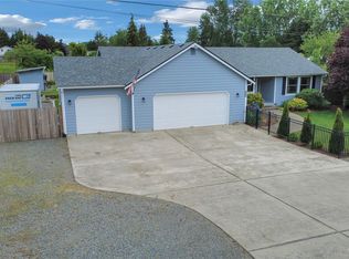 10909 Vickery Avenue E, Tacoma, WA 98446
