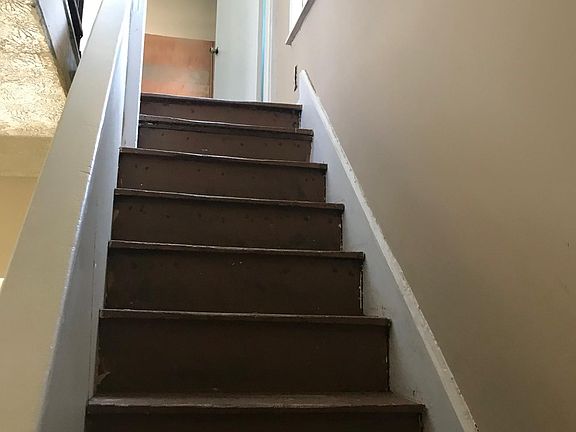 4th image of 1816 Logan Ave