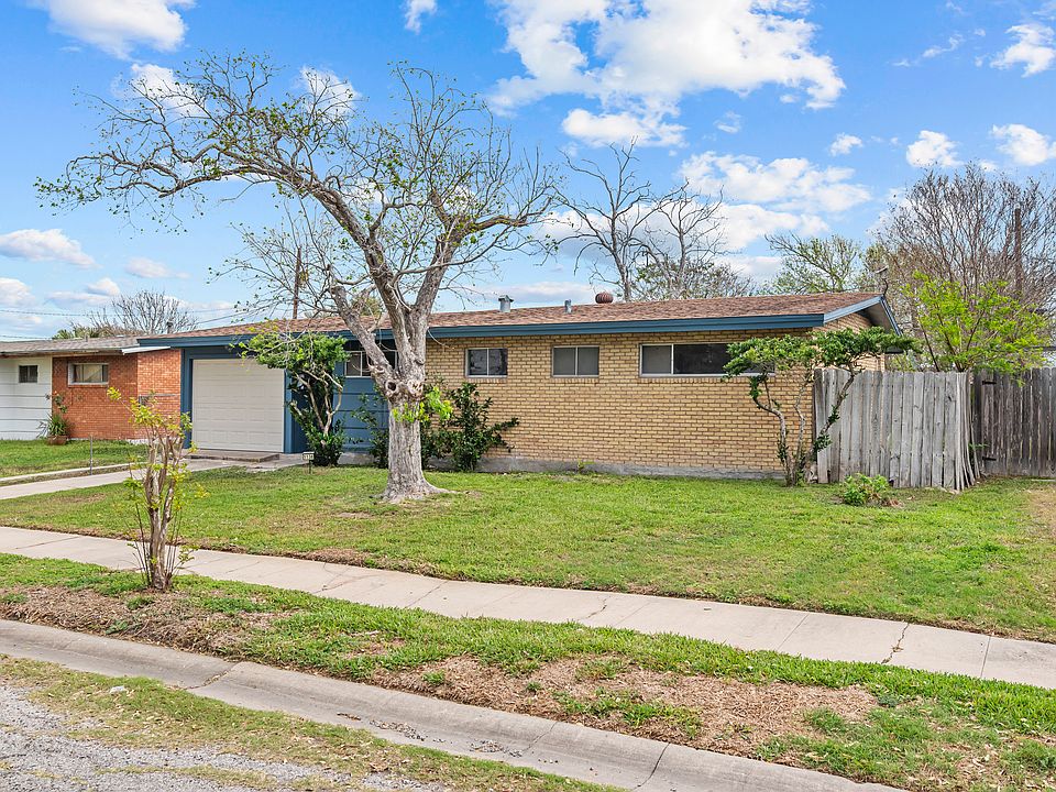 1st image of 1138 Clare Dr