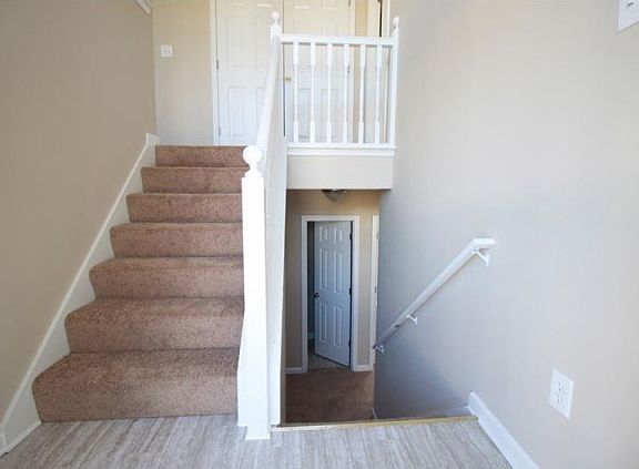 3rd image of 6648 Pole Creek Dr