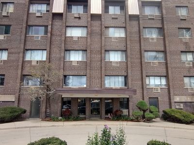 8444 W Wilson Ave Unit 209, Chicago, IL, 60656