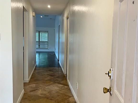 3rd image of 13138 Woodvine Trl