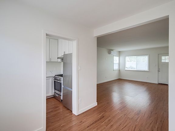 4th image of 4536 38th St