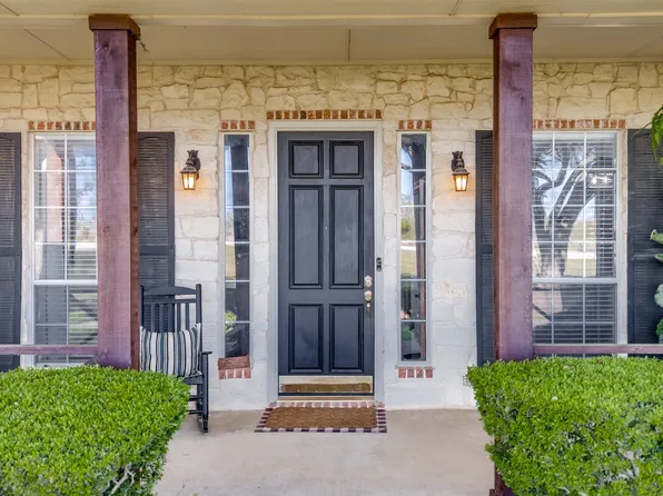 6841 Singleton Rd, Midlothian, TX 76065