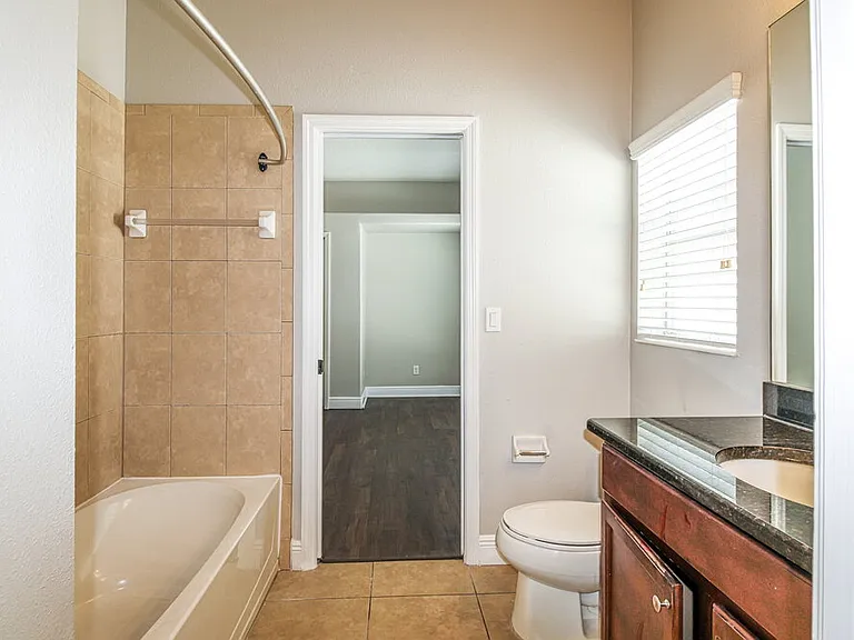 12307 Cricklewood Dr — Photo 11
