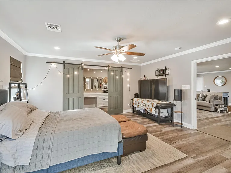 24237 Creekwood Dr — Photo 24