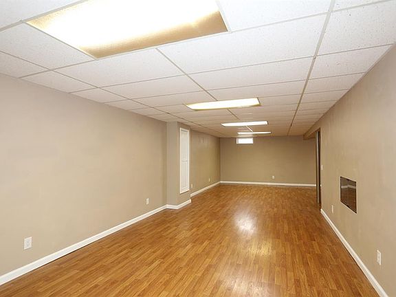 5th image of 5757 Lake Erie Dr
