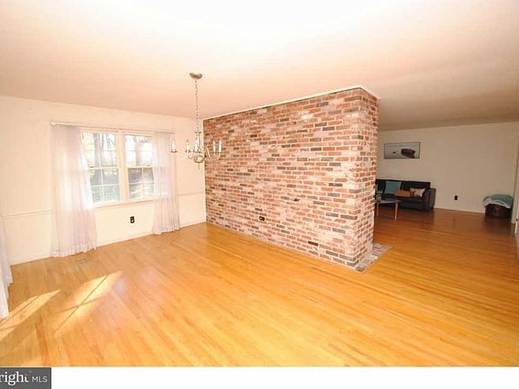 4th image of 3400 S Rockfield Dr