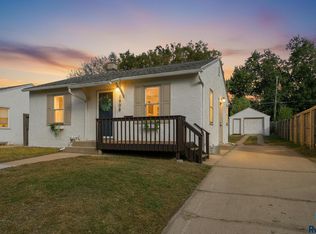 1908 S West Ave, Sioux Falls, SD 57105