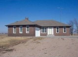 603 W 6 Rd, Giltner, NE 68841