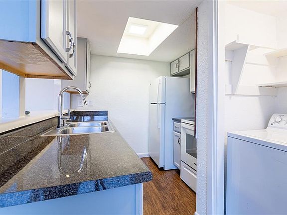 5th image of 781 Country Place Drive #1071