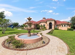 22111 N Val Verde Rd, Edinburg, TX 78542