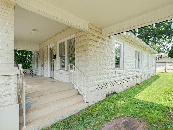 4th image of 423 Newman Ave SE