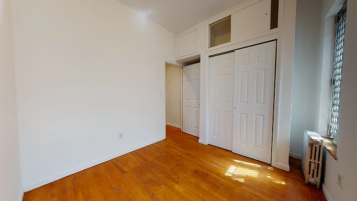 Rented by Bond New York | media 33