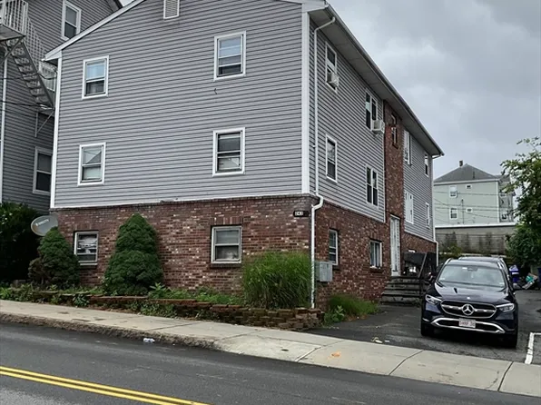 243 Robeson St APT 6, Fall River, MA 02720