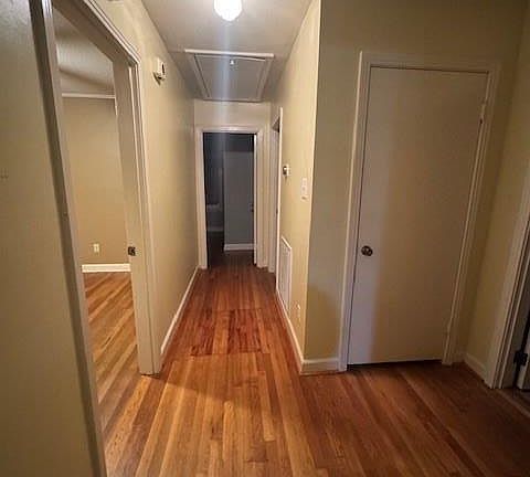 4th image of 305 Willeroy St