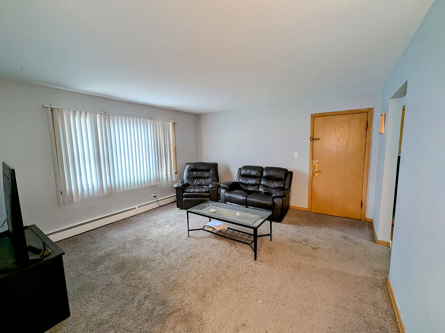 7228 38th Pl — Photo 2