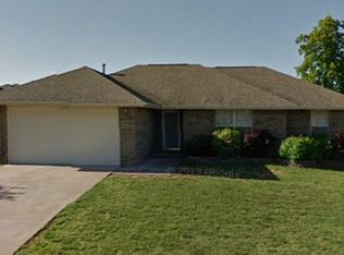 3948 W Condor Dr, Battlefield, MO 65619