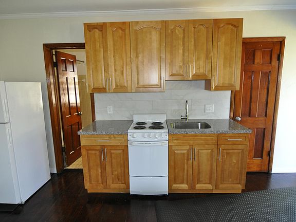 5th image of 10835 NE 2nd Pl Unit 10835