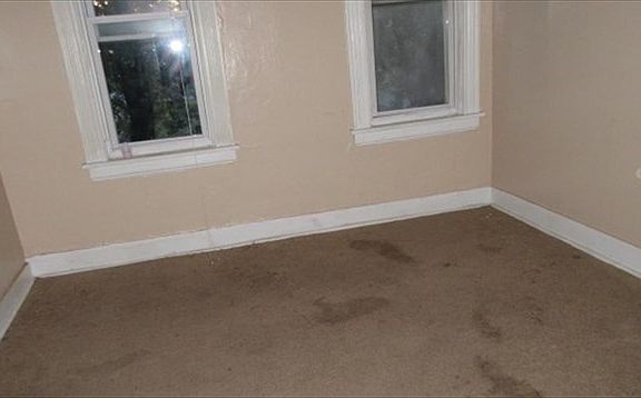 5th image of 10503 S Corliss Ave