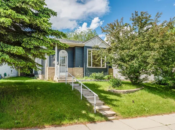 52 SE Covington Rd NE, Calgary, AB T3K 4A7