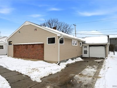 39 Hartford Rd, Amherst, NY, 14226