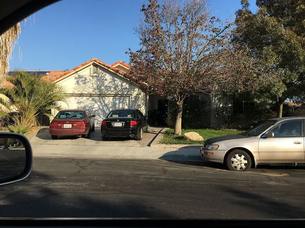 542 N Santa Monica St, Los Banos, CA 93635