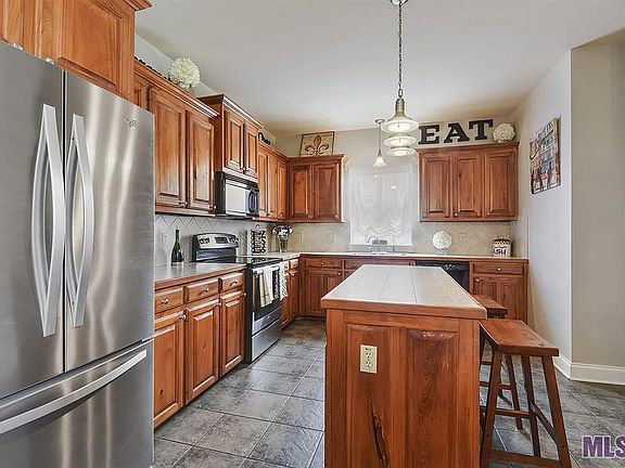 4th image of 6284 Sandy Creek Ln