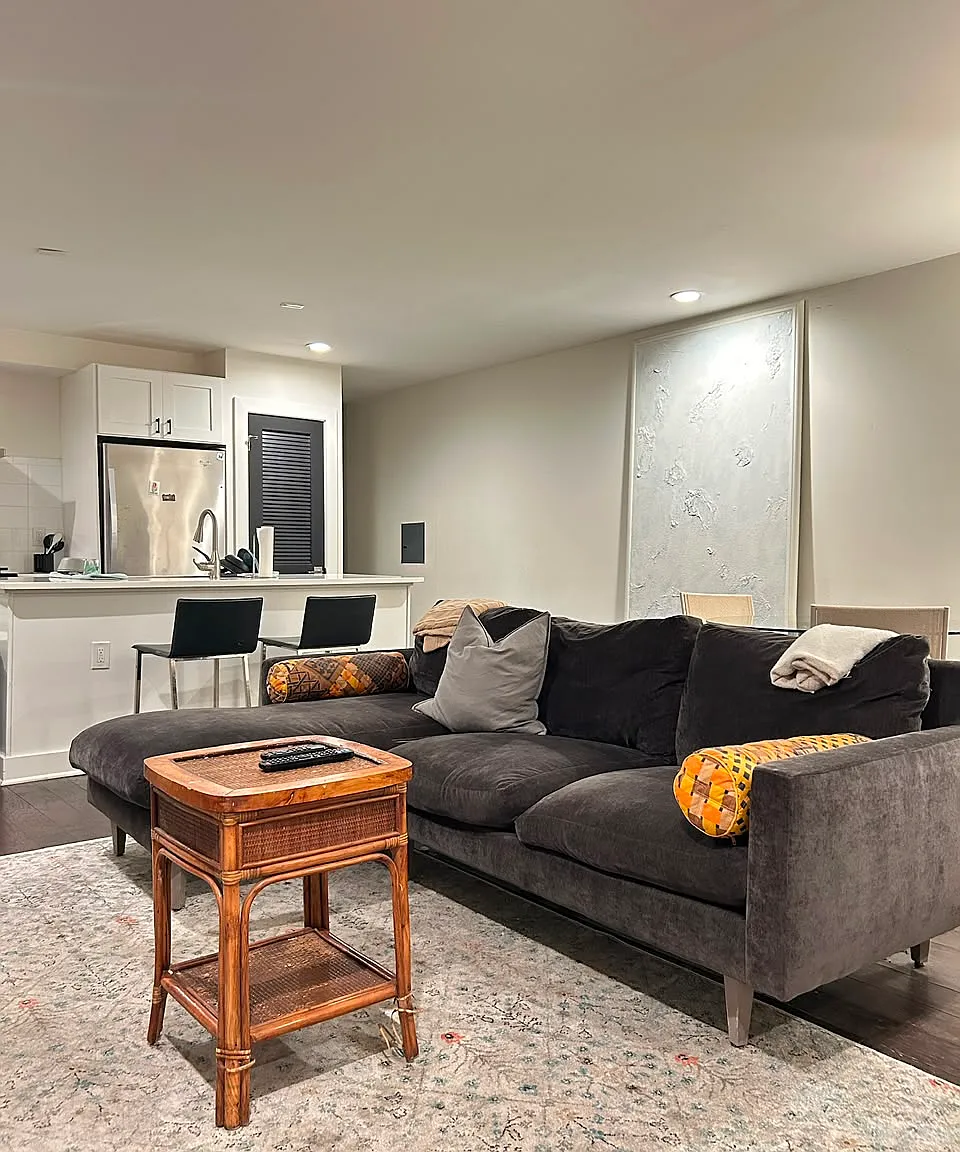 2 bed, 1350 sqft, $2,900 — Photo 2