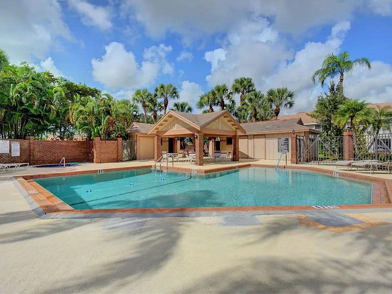 208 Caribe Ct — Photo 47