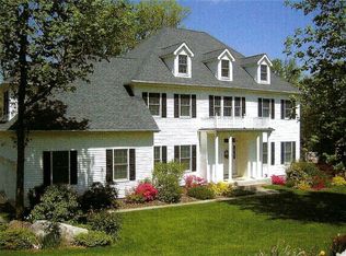 11 Mancini Dr, Yorktown Heights, NY 10598