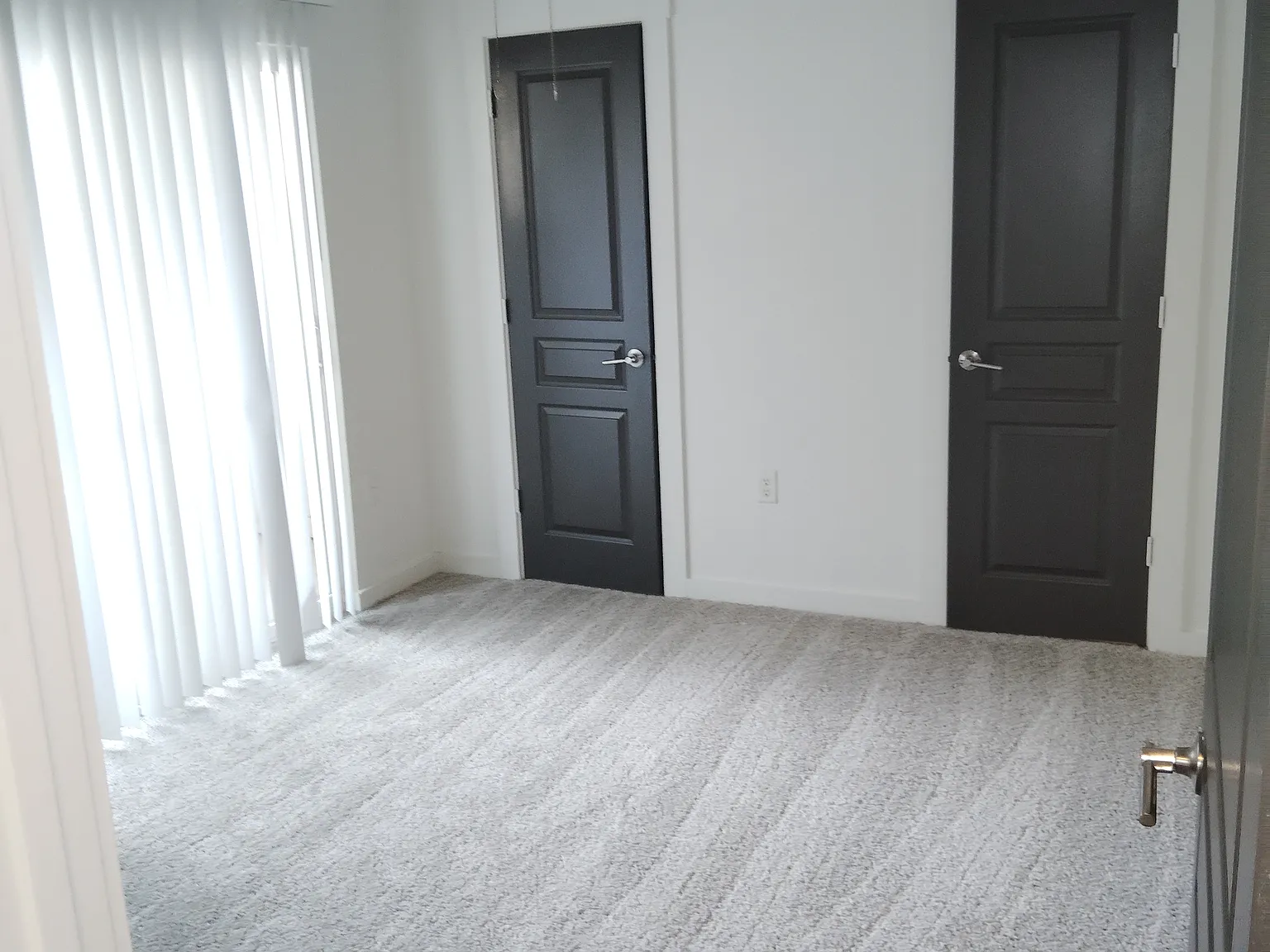 2 bed, 742 sqft, $1,450 — Photo 2