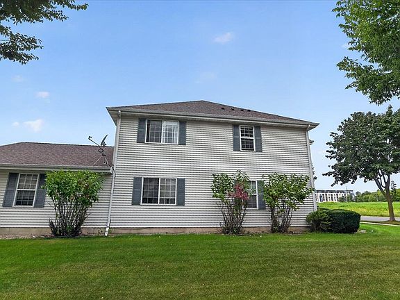 5th image of 6633 Reston Heights Dr Unit 3