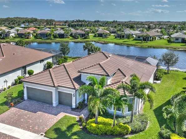 11753 Bowes Cir, Fort Myers, FL 33913