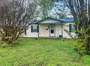 619 W Locust St, Tecumseh, OK 74873