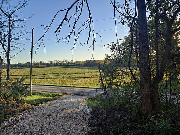 5th image of 7040 N Mississippi River Rd