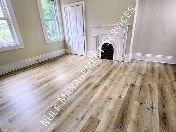 4th image of 1607 Arlington Ave